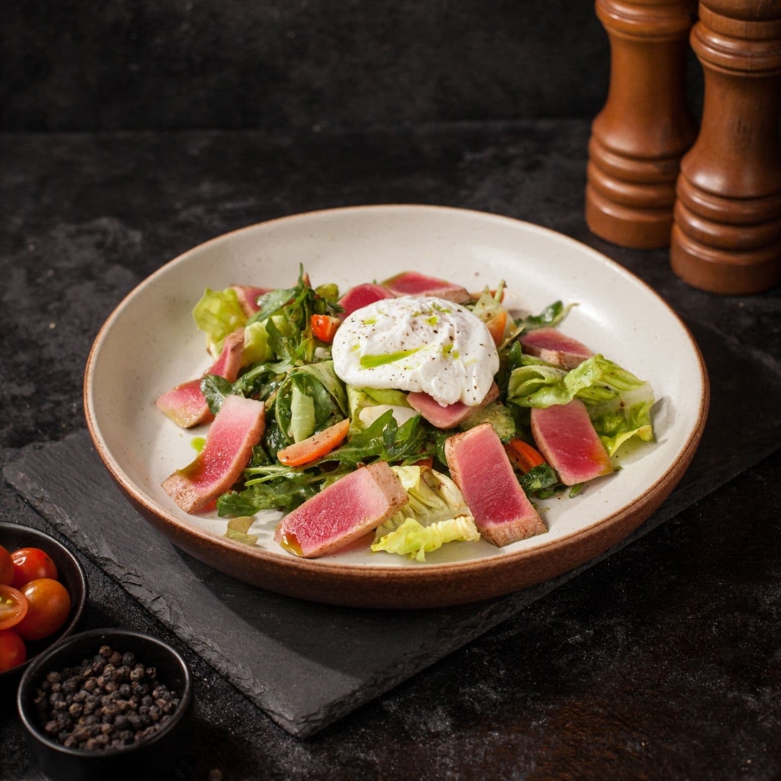 TUNA SALAD WITH POACHED EGG