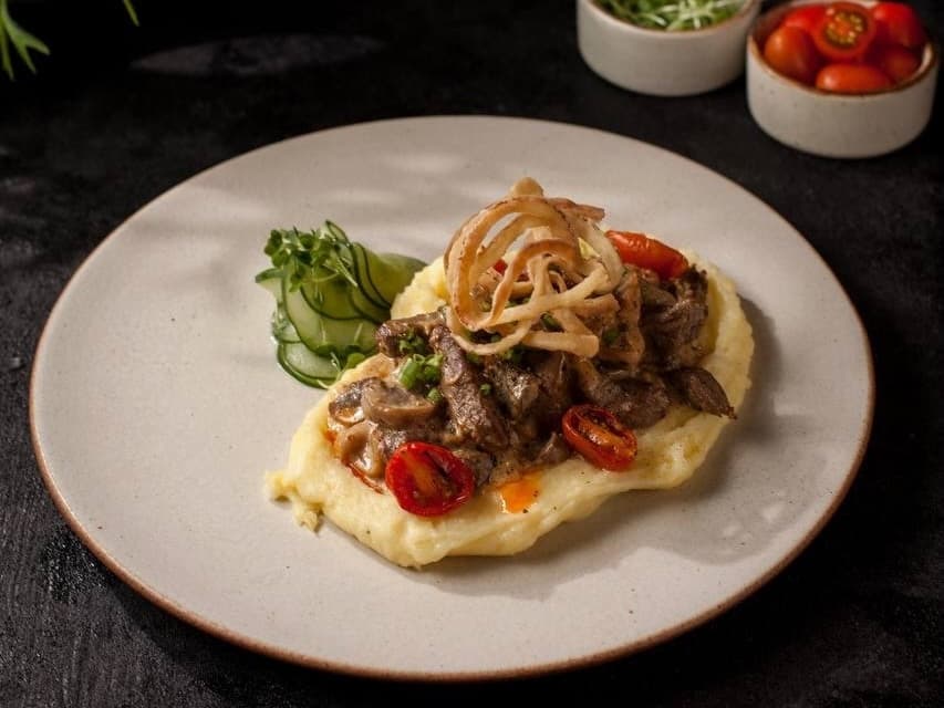 TENDERLOIN BEEF STROGANOFF