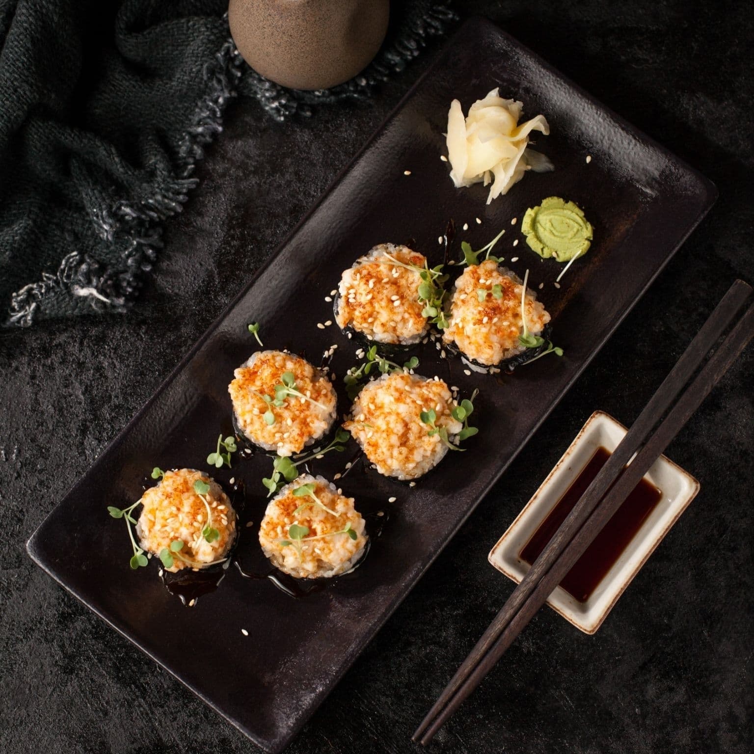 SHRIMP BAKED ROLL