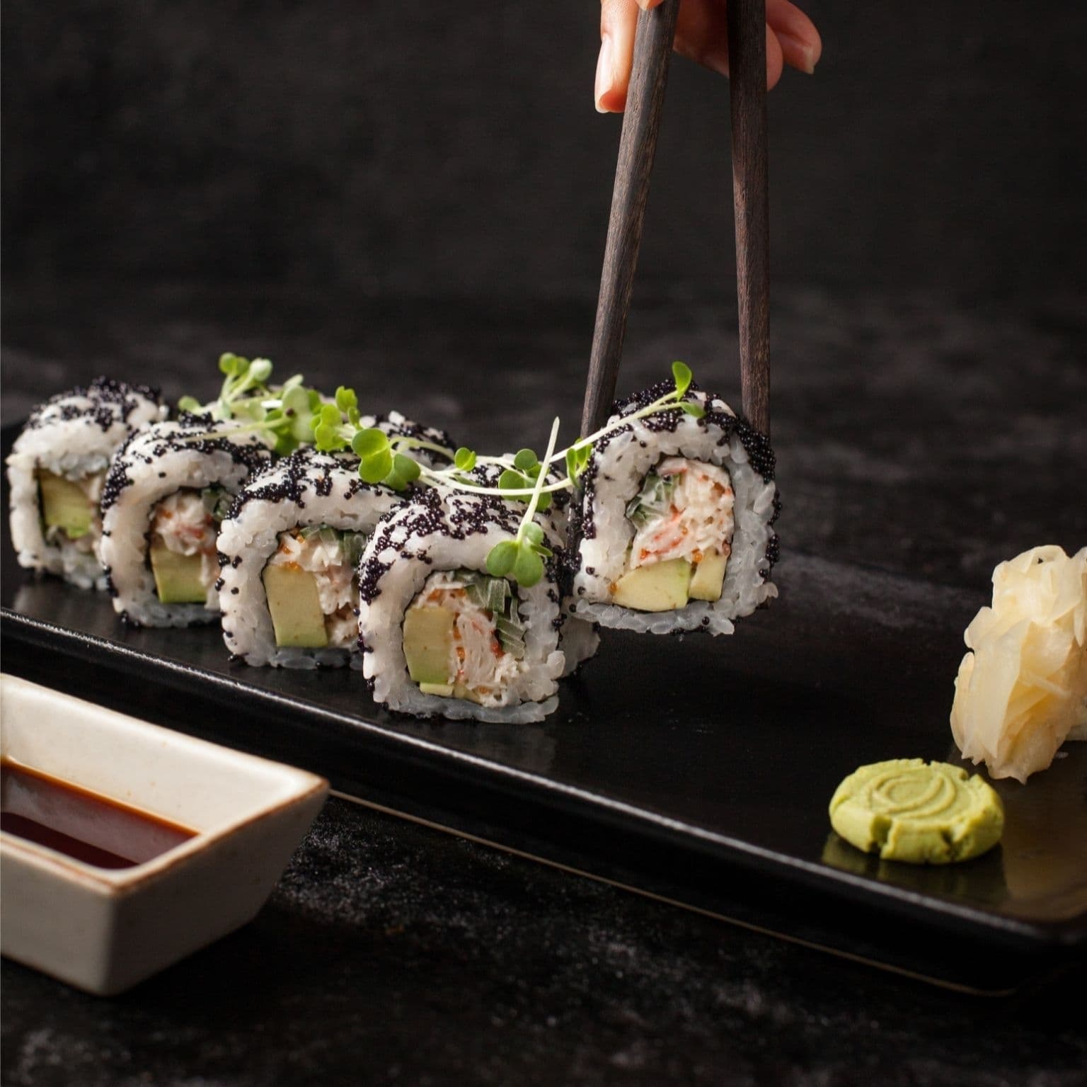 BLACK CALIFORNIA ROLL