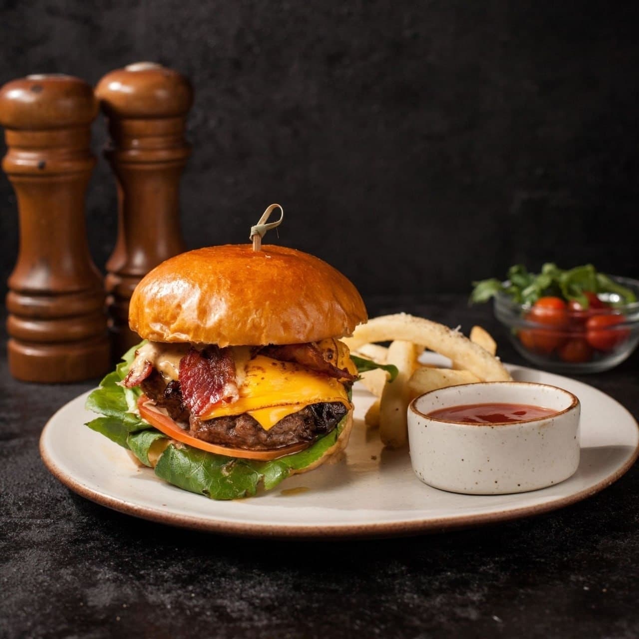 MOONBURGER WITH BEEF